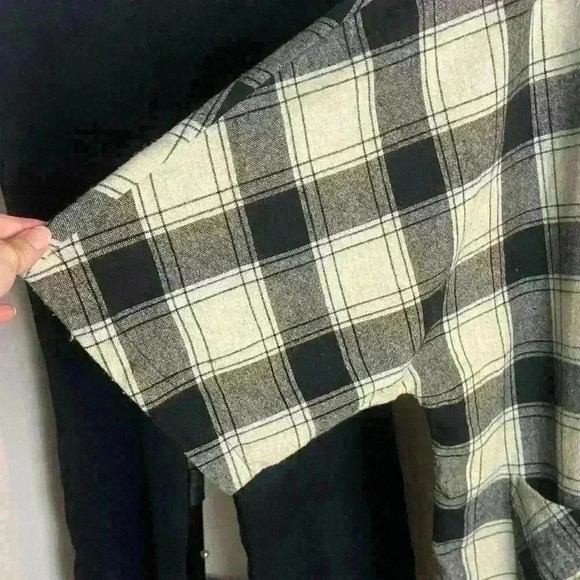 Coldwater Creek Size 1X Pea Coat Flannel Plaid Shaket Wool Black Button Down - Picture 7 of 7